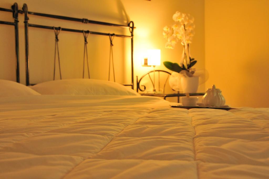 Bed and Breakfast Torre Degli Ulivi Tignale Pokój zdjęcie